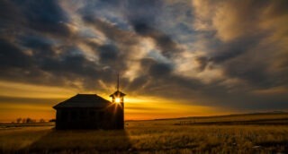 burnham-schoolhouse-sunrise-light-steve-hirsch